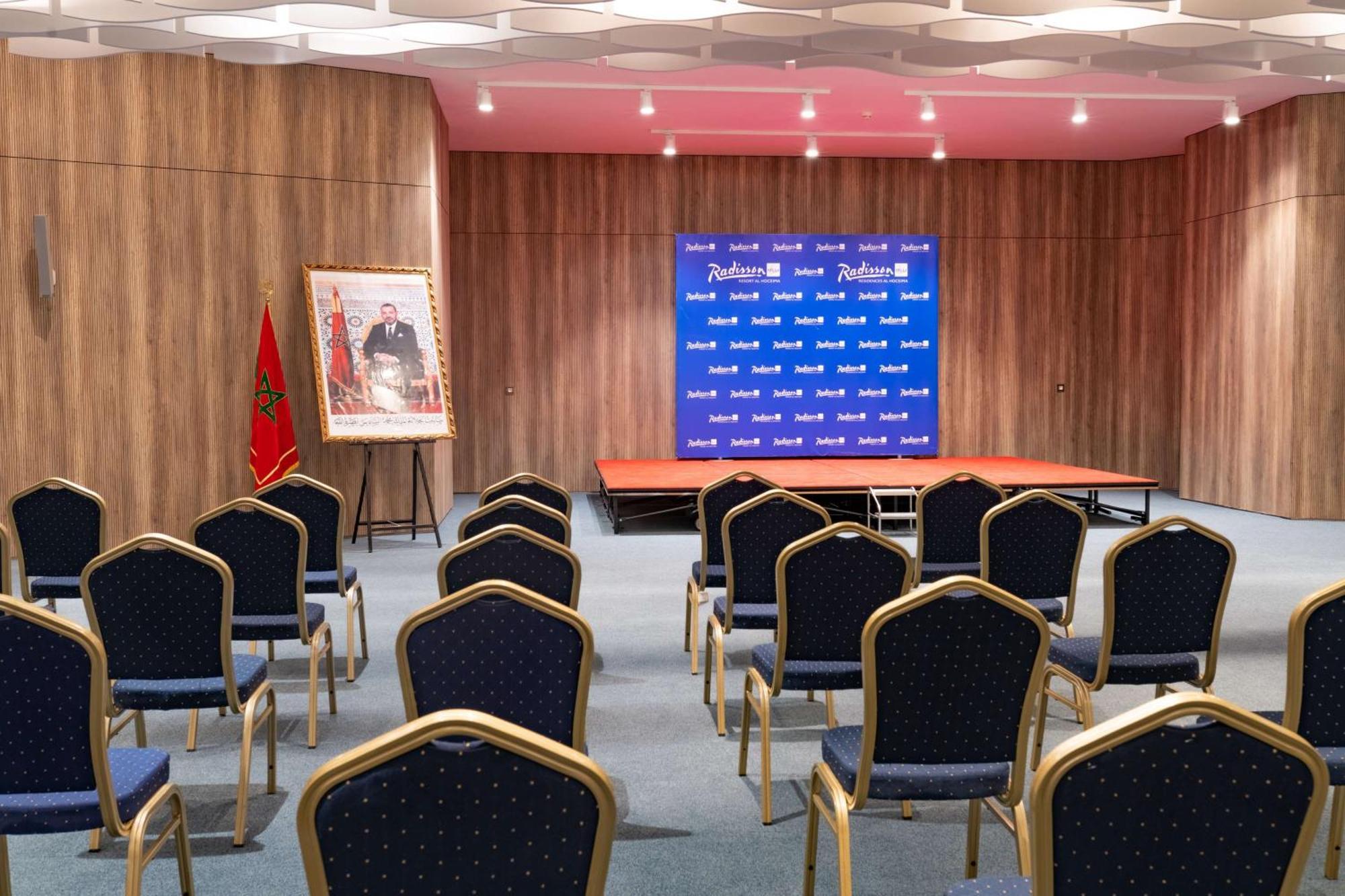 Radisson Blu Resort Al Hoceïma מראה חיצוני תמונה The press conference room of the Moroccan parliament