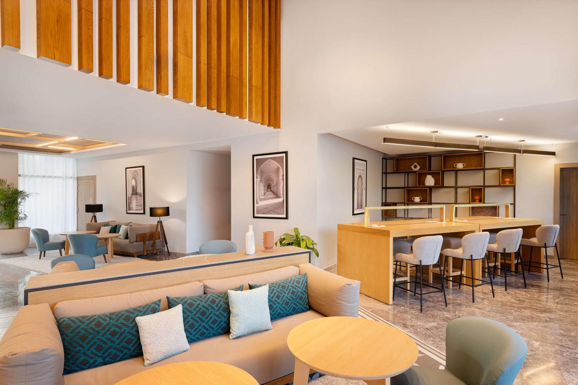 Radisson Blu Resort Al Hoceïma מראה חיצוני תמונה The lounge at the airport